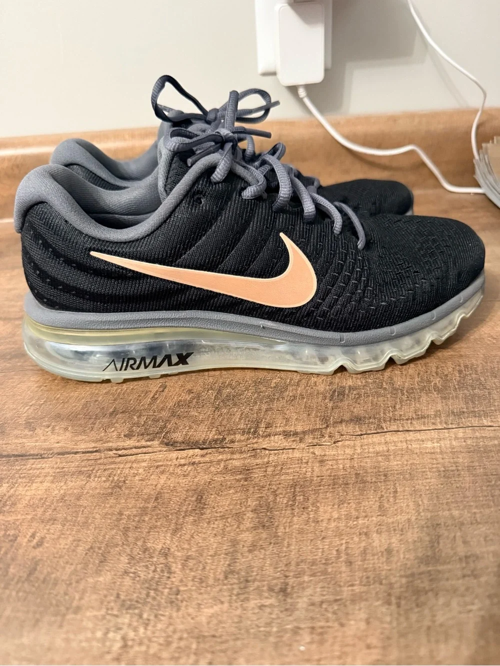 Nike Air Max 2017 Black Rose Gold Running Shoes Size 9
